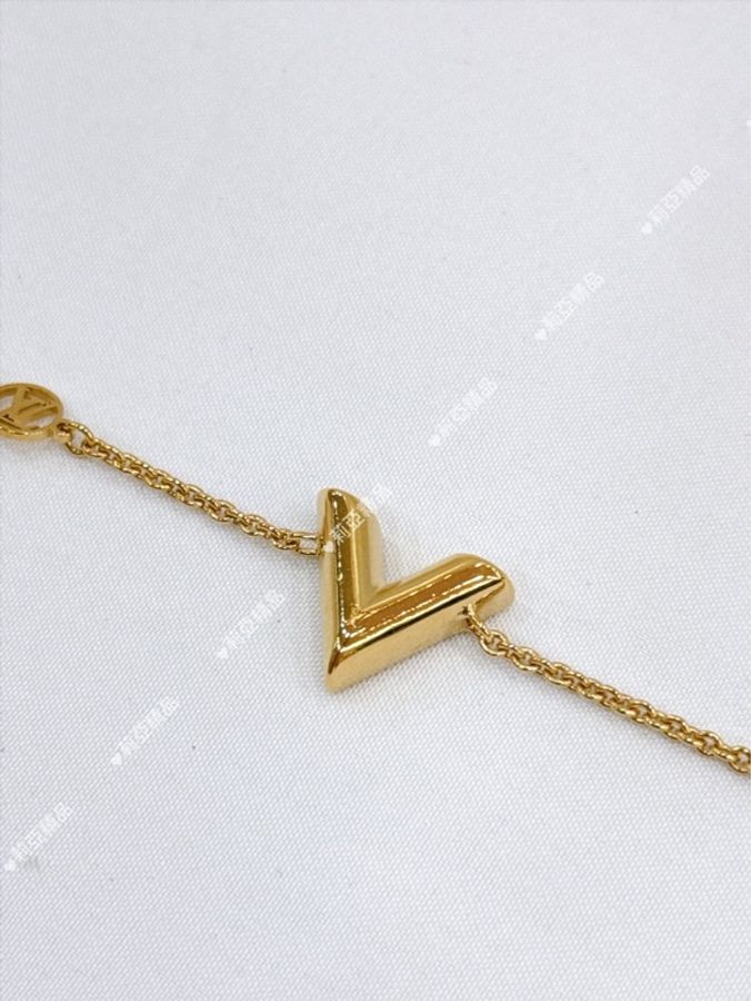 莉亞精品♡ LV M00858 V字手鏈 金 二手美品-2