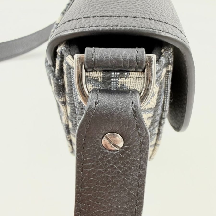 DIOR - 米色緹花拚黑色牛皮Saddle Mini郵差包-12