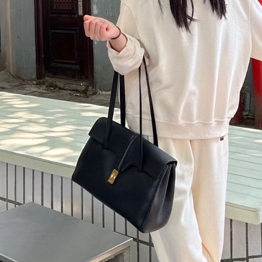 Celine 賽琳 soft16 黑金荔枝牛皮托特包tote 中號尺寸32.5x24-3