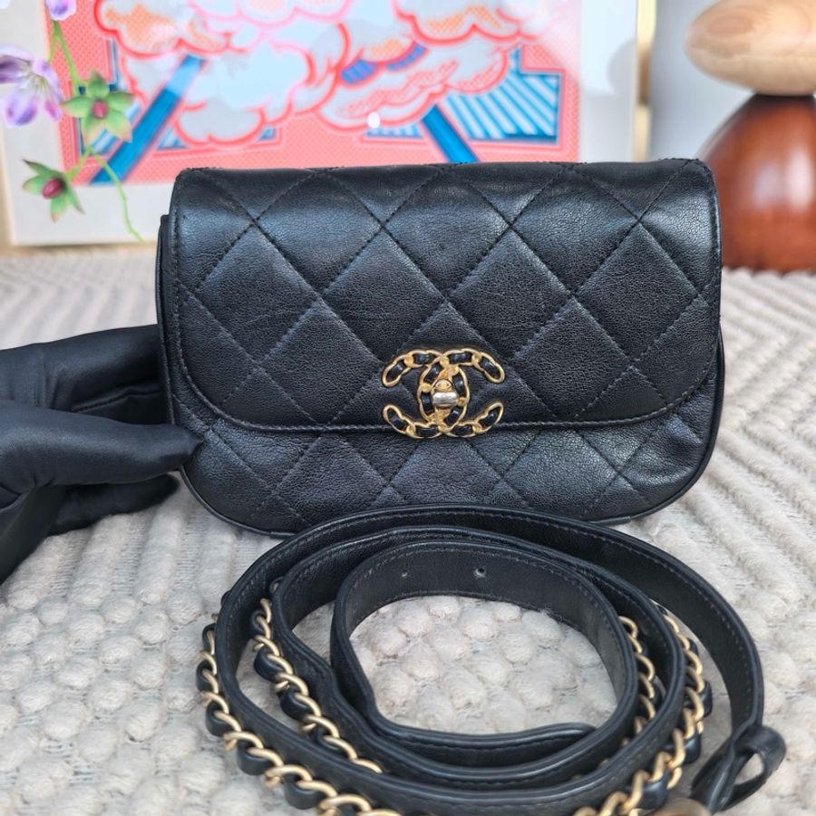 Chanel • 經典黑金牛皮19 Bag腰包-3