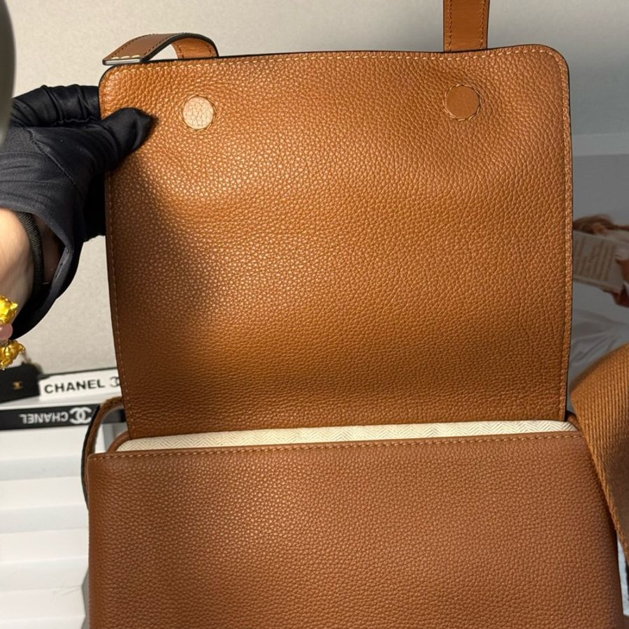 羅意威/Loewe military 焦糖色郵差 底長23.5cm-8