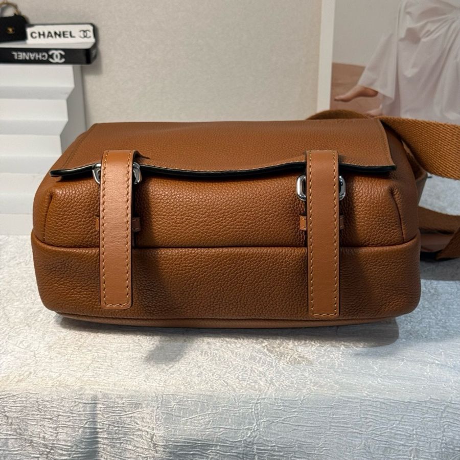 羅意威/Loewe military 焦糖色郵差 底長23.5cm-12