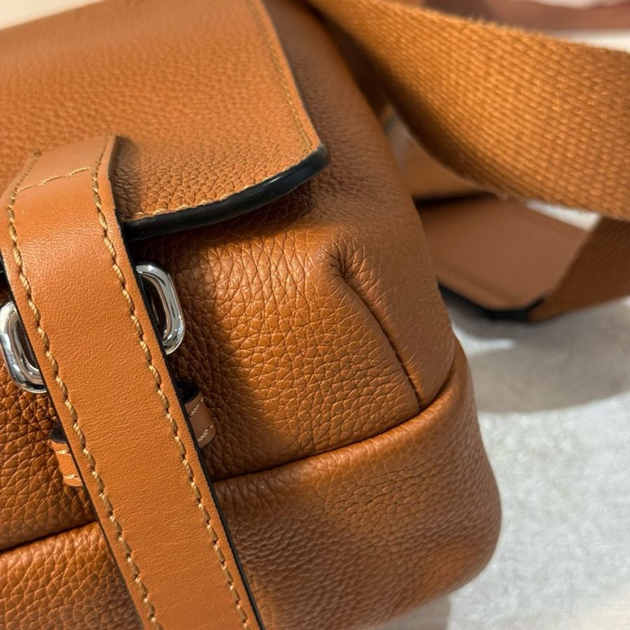羅意威/Loewe military 焦糖色郵差 底長23.5cm-14