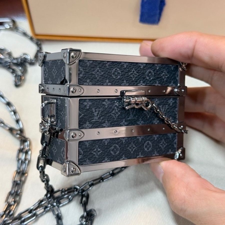 Louis Vuitton 路易威登 Trunk mini 黑花迷你小硬箱 男女同款 耳機包 鏈條斜挎包 尺寸7×5×3cm-10