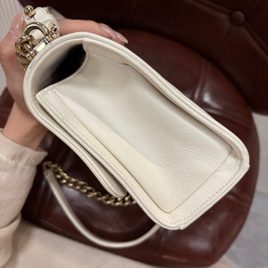 CHANEL 香奈兒 小號郵差鏈條包 白金荔枝牛皮 尺寸21×14×6-3