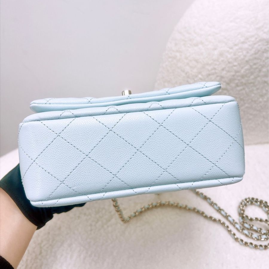 全新 Chanel 25s coco crush 淺藍色手柄包-6