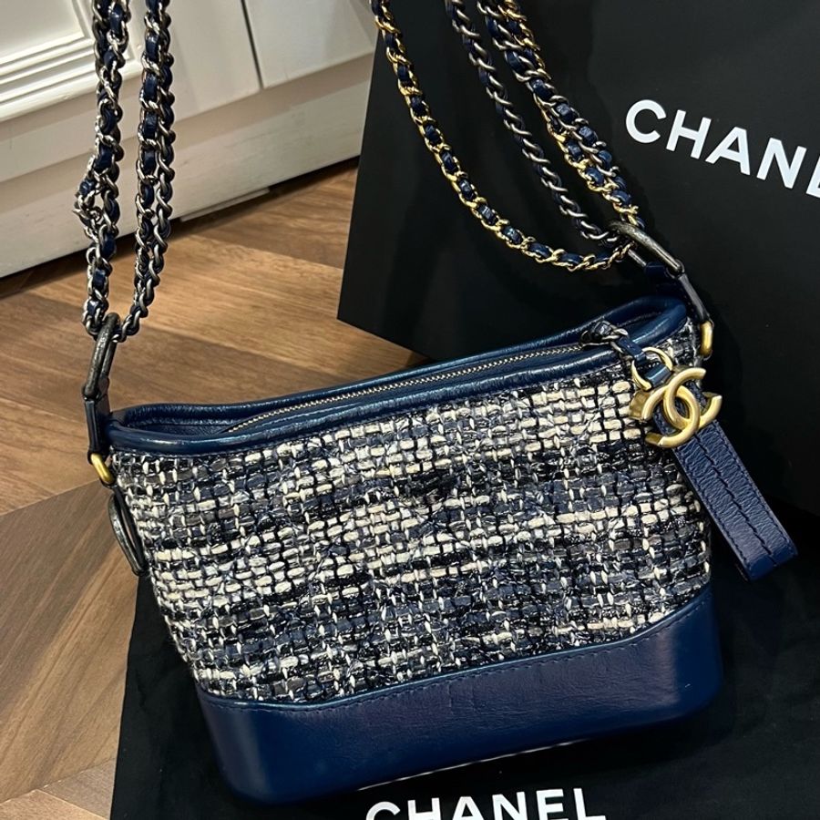 Chanel • 經典Gabrielle 藍色毛呢拼皮流浪包 小號-2