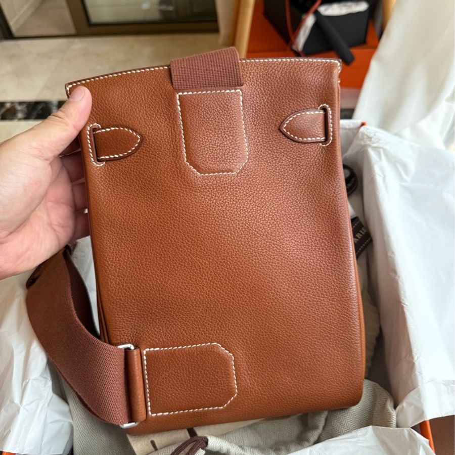 愛馬仕Hermes Hac a dos 胸包 金棕馬鞍皮 銀扣 B刻 附件齊全-1