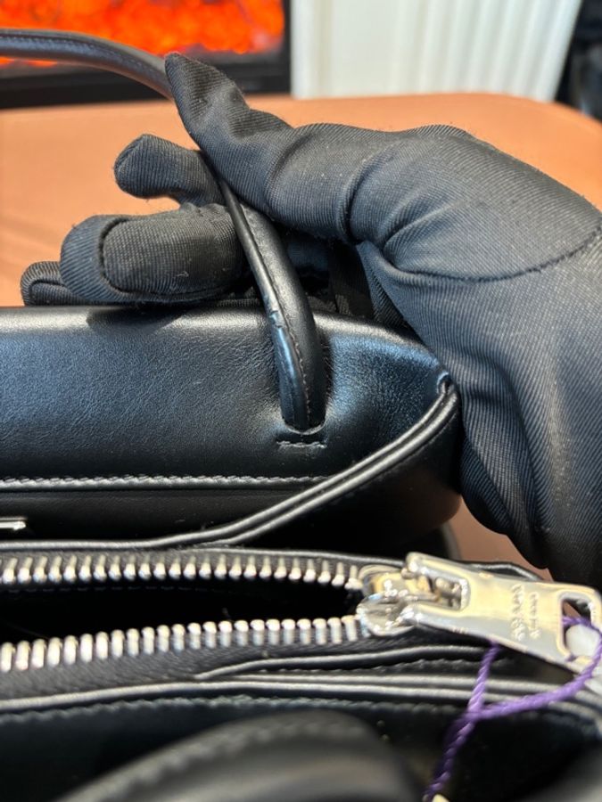 普拉達 Prada 黑色22fw秀款hobo手提單肩包 腋下包-12