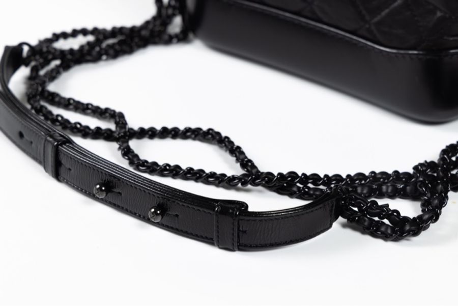 CHANEL So Black Gabrielle 流浪包 Small(附保卡)-6