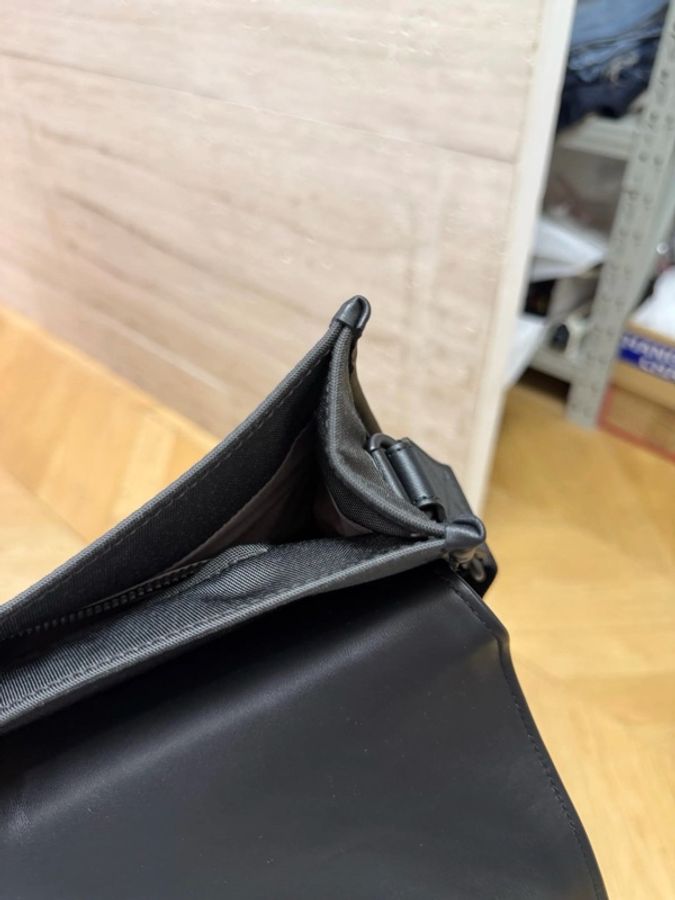 Bottega Veneta 葆蝶家 Bv男士郵差包 黑色編織款 尺寸約33*25*10c-11