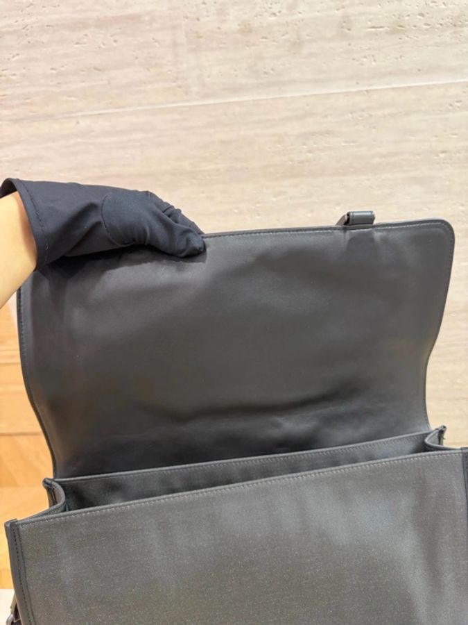 Bottega Veneta 葆蝶家 Bv男士郵差包 黑色編織款 尺寸約33*25*10c-14