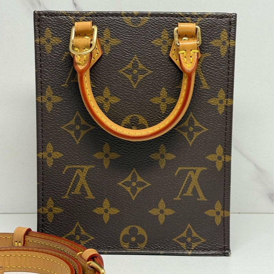 Lv 路易威登 琴譜mini芯片款 尺寸:14x17x5-1