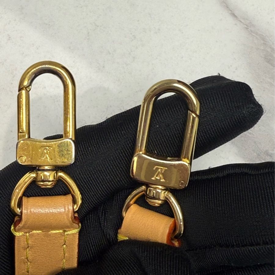 Lv 路易威登 琴譜mini芯片款 尺寸:14x17x5-6