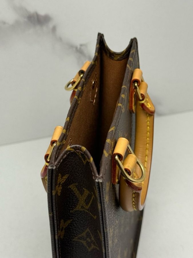 Lv 路易威登 琴譜mini芯片款 尺寸:14x17x5-11