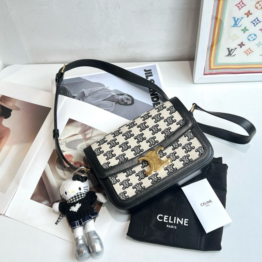 Celine 賽琳 凱旋門馬鞍 20s 底長22-1