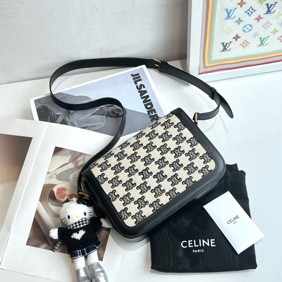 Celine 賽琳 凱旋門馬鞍 20s 底長22-2