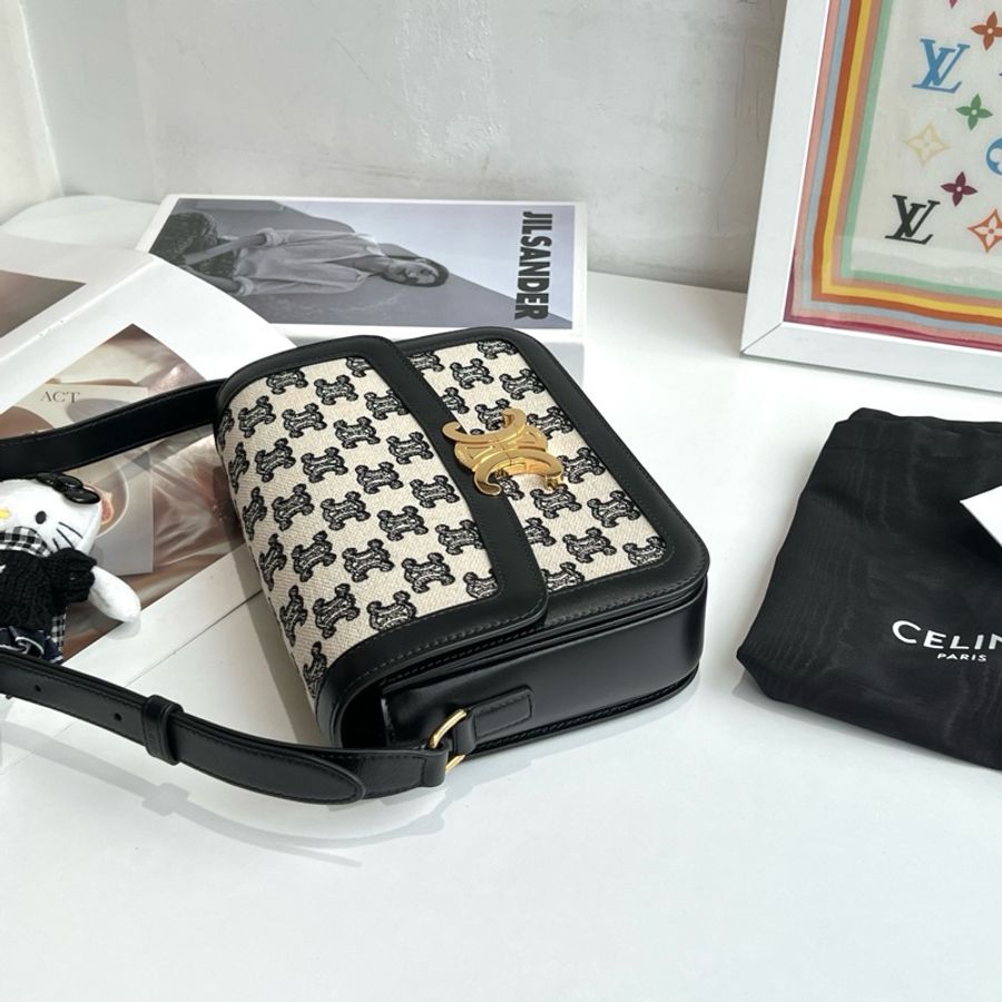 Celine 賽琳 凱旋門馬鞍 20s 底長22-4