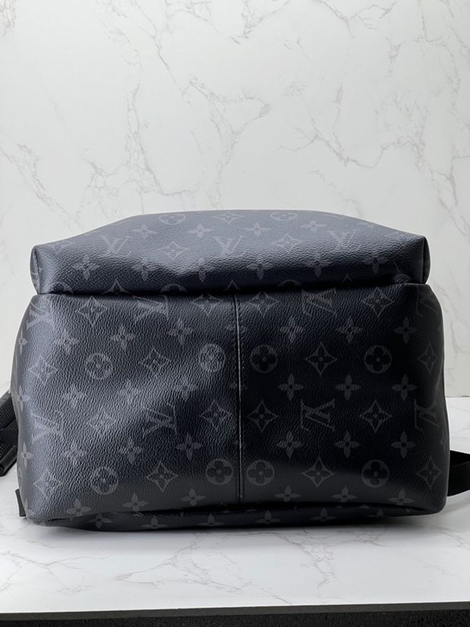 香緹國際精品 LV 黑武士後背包 晶片款 1200-1