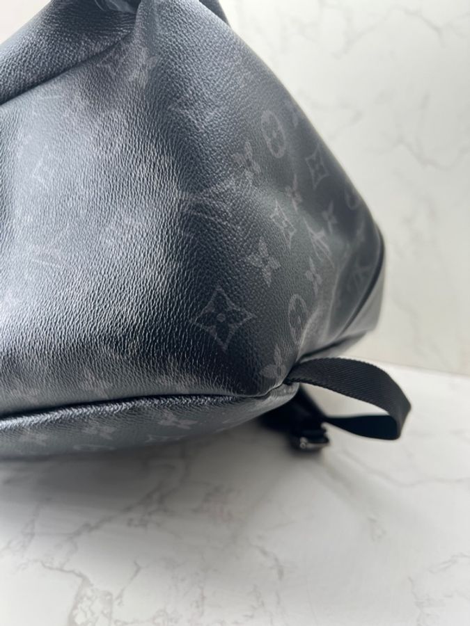 香緹國際精品 LV 黑武士後背包 晶片款 1200-2