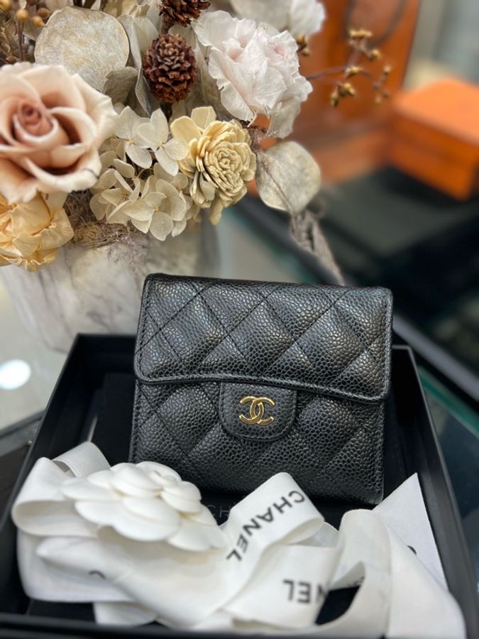 Chanel 經典CF荔枝牛皮短夾-0