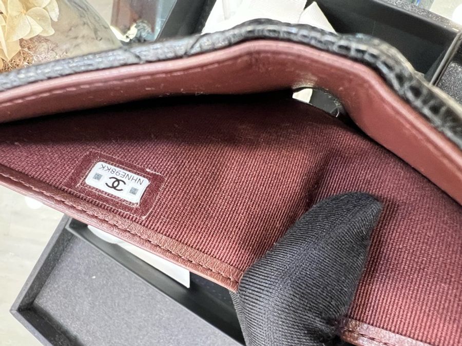 Chanel 經典CF荔枝牛皮短夾-10