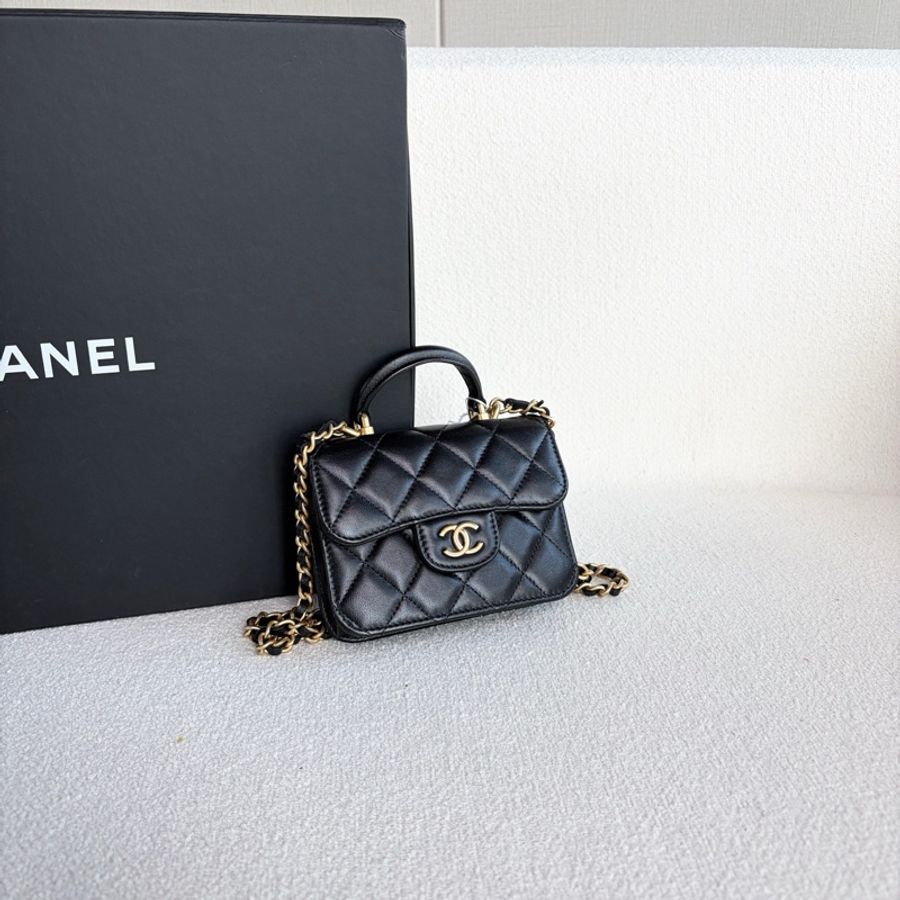 Chanel香奈兒黑金mini手柄小盒子鏈條包 羊皮 尺寸12.5*10*3-5