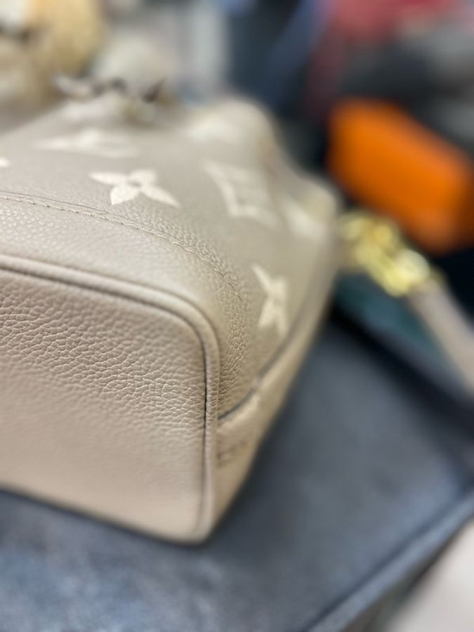 Lv nano now 大象灰 小水桶包-6