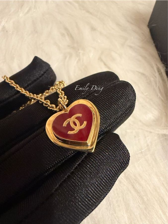Chanel 酒紅愛心琺瑯項鍊-4