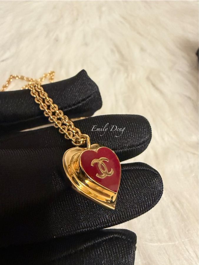 Chanel 酒紅愛心琺瑯項鍊-5
