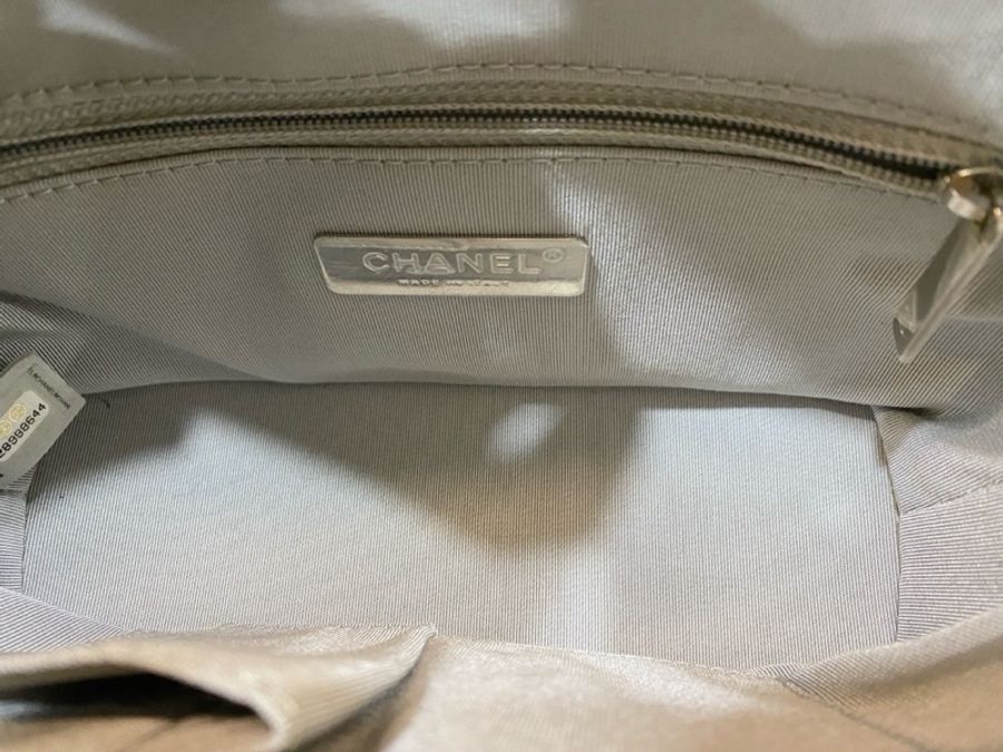 CHANEL香奈兒流浪小號 98新CHANEL香奈兒小號流浪包,28開,有卡 珠光灰,尺寸:20✖️16cm-5