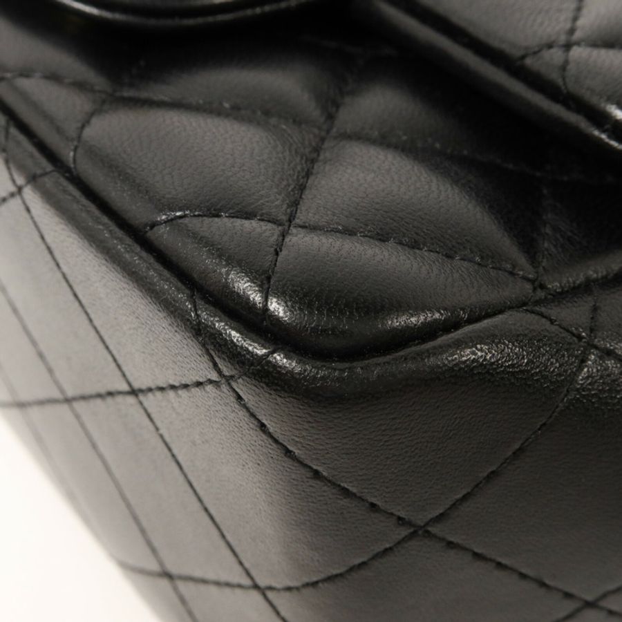 CHANEL 羊皮皮革Mini Classic 17鏈帶肩背袋-11