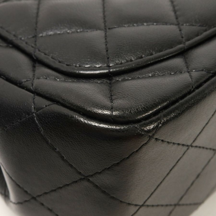 CHANEL 羊皮皮革Mini Classic 17鏈帶肩背袋-12