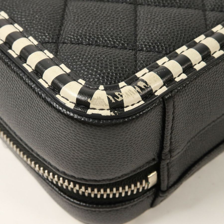 CHANEL 牛皮皮革Vanity Case鏈帶手挽肩背兩用袋-13