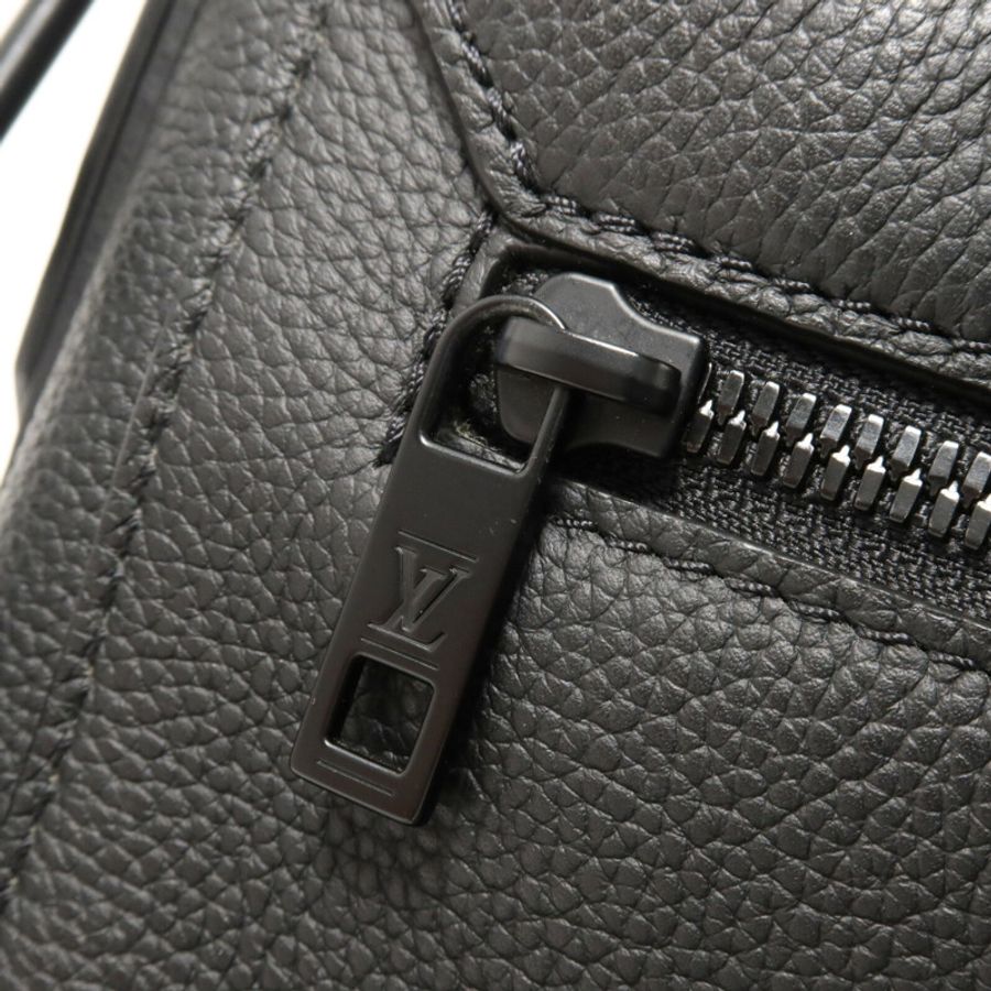 LOUIS VUITTON 牛皮皮革Takeoff Messenger肩背袋-8