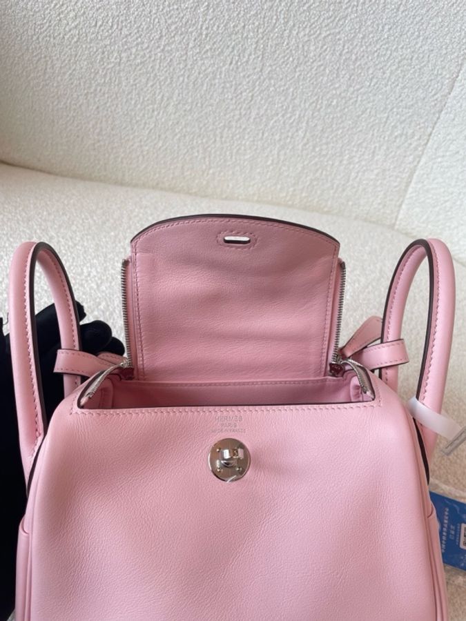 Hermes 愛馬仕 mini Lindy3Q櫻花粉銀扣swif皮 Z刻-14