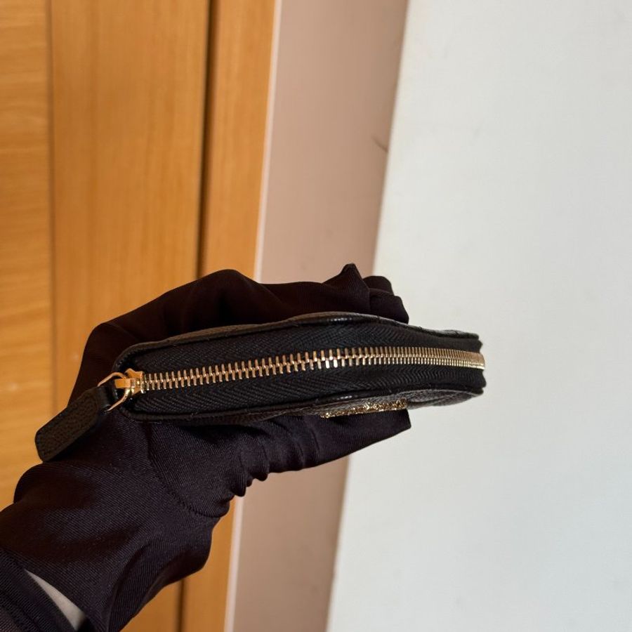 Chanel 全新 23P ㄇ型零錢包 拉鍊卡包 黑/荔枝金 AP3186-8