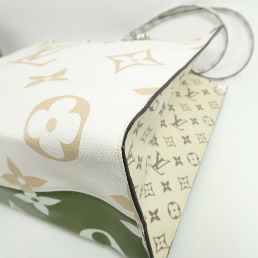 LOUIS VUITTON Jungle/Giant Monogra OnTheGo GM手挽肩背兩用袋-10