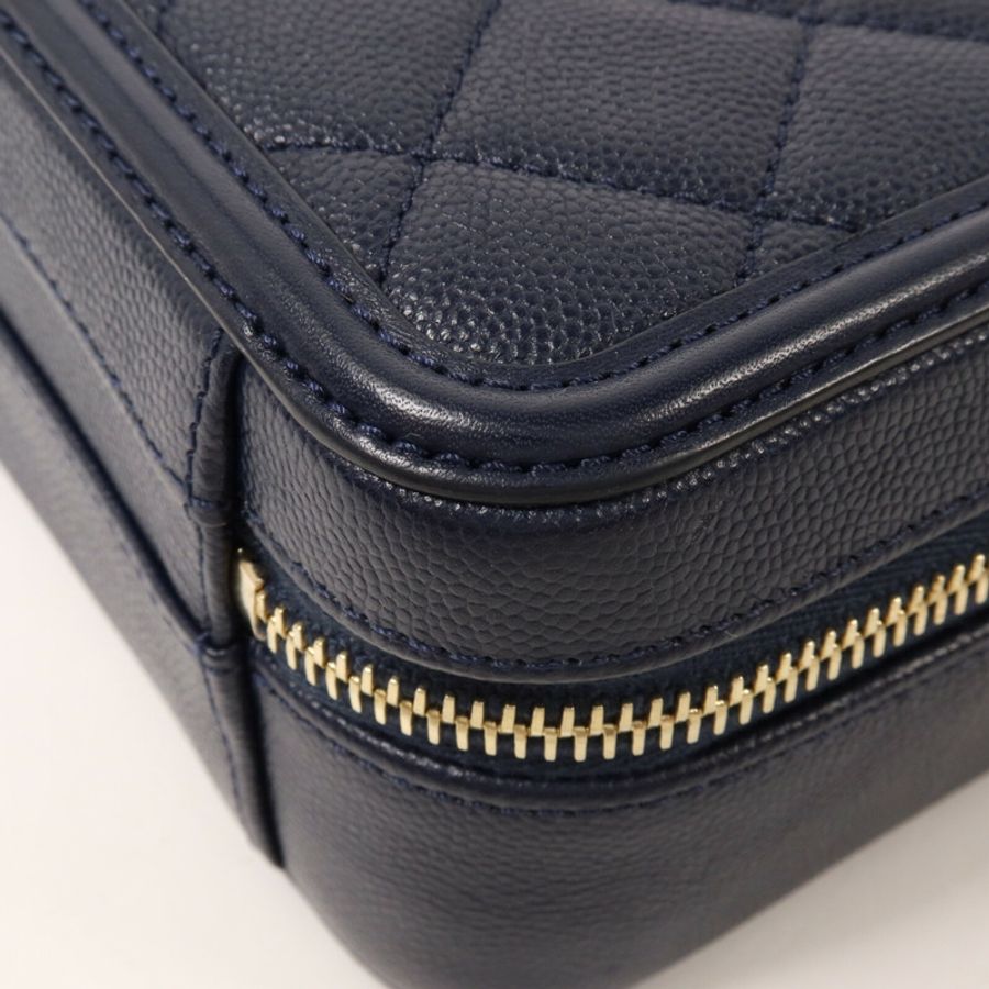 CHANEL 牛皮皮革Filigree Vanity Case鏈帶手挽肩背兩用袋-13
