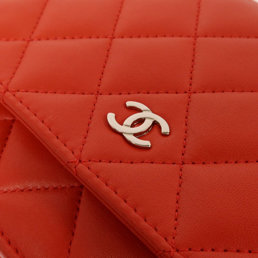 CHANEL 羊皮皮革Wallet On Chain鏈帶肩背袋-11