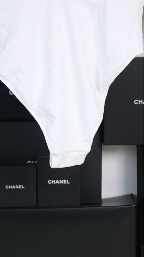 Chanel 24S秀款张子枫同款黑白蝴蝶结抹胸泳衣-14