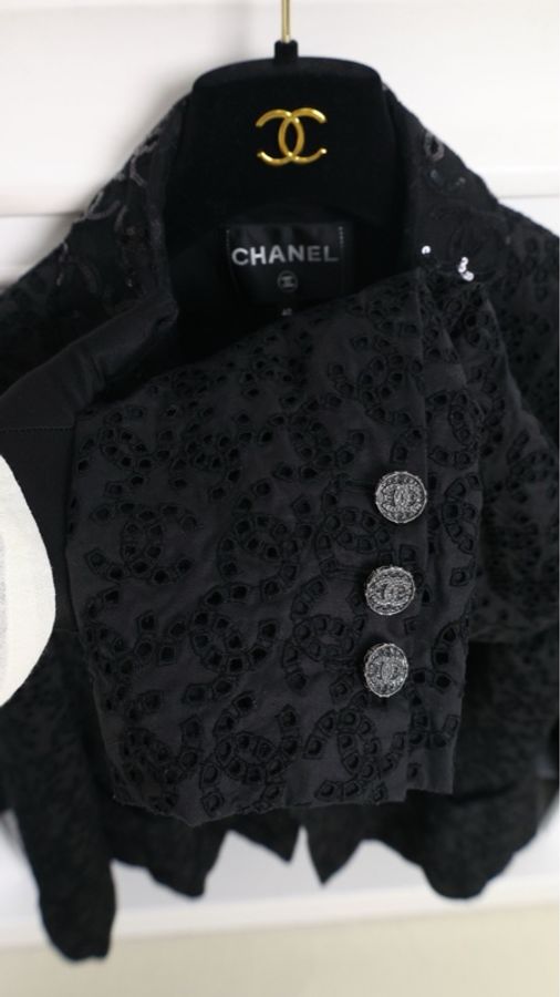Chanel 21P黑色满logo花纹亮片两口袋西装外套-16