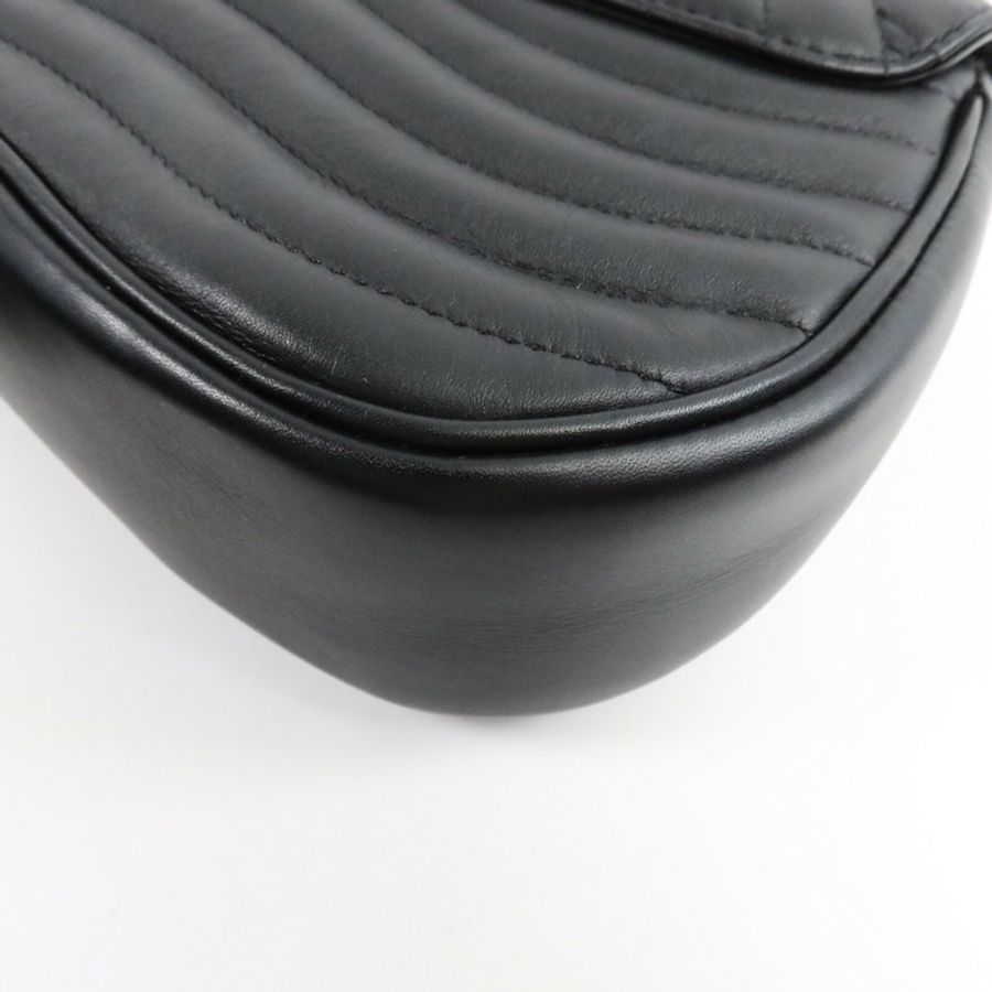LOUIS VUITTON 牛皮皮革New Wave Chain MM肩背袋-11