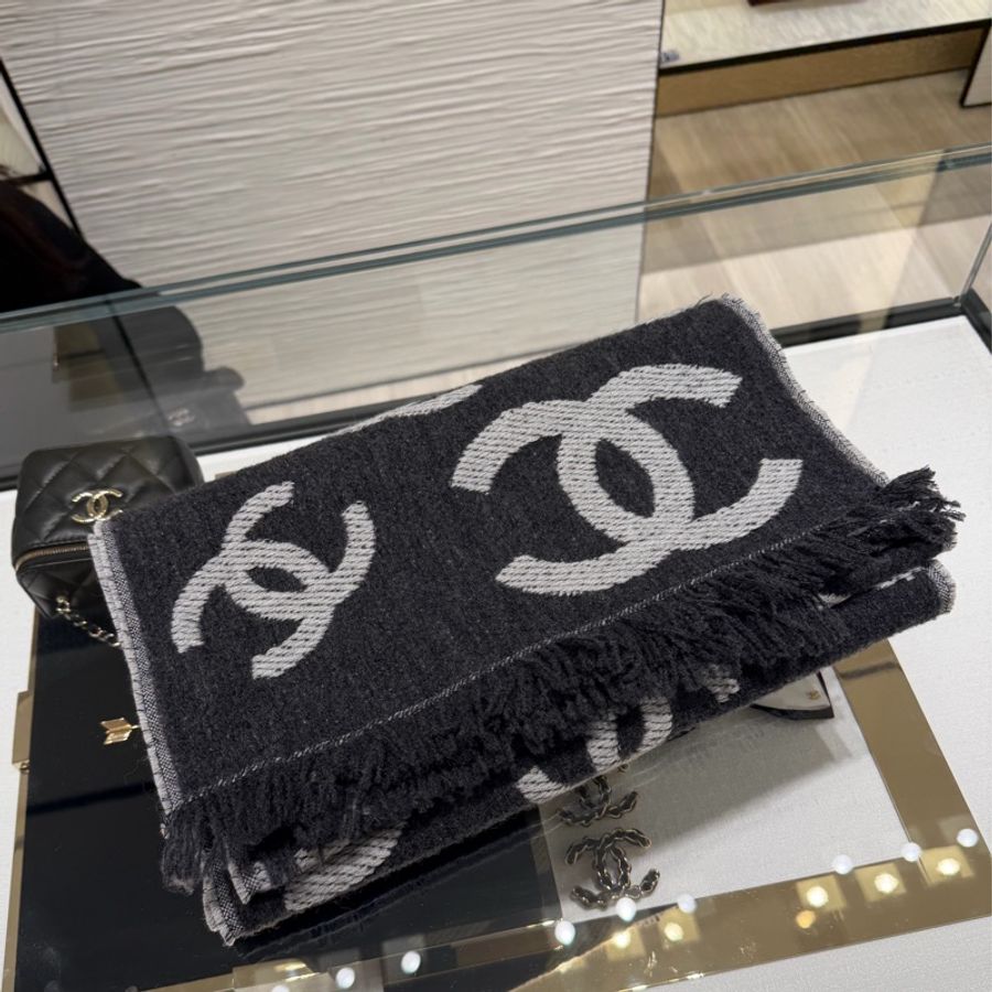 Chanel 熱門款雙面logo 深灰配色圍巾-3