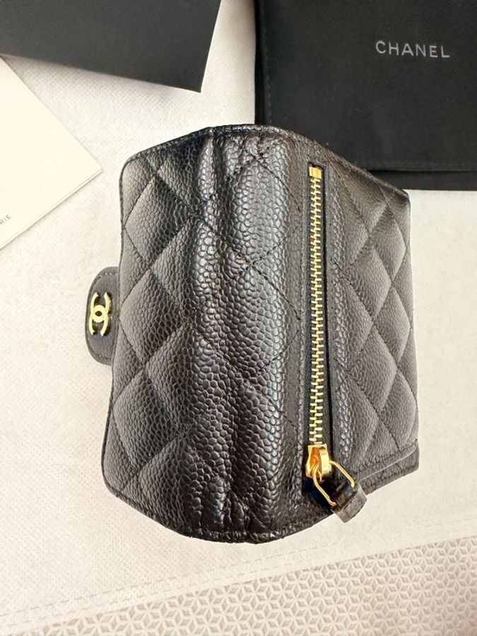 CHANEL 香奈兒真品*黑荔枝牛皮金雙C三折短夾-24