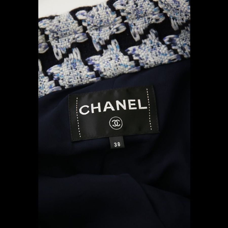 Chanel 19年秋冬预告系列蓝白千鸟格外套马甲套装-11