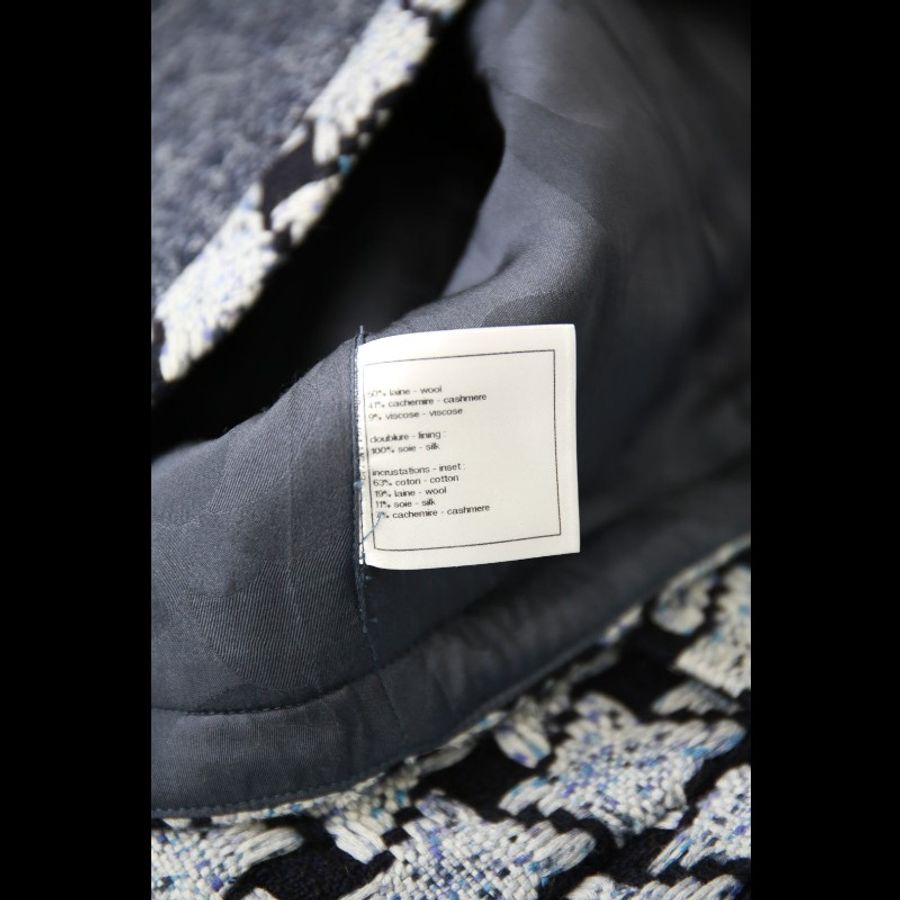 Chanel 19年秋冬预告系列蓝白千鸟格外套马甲套装-12