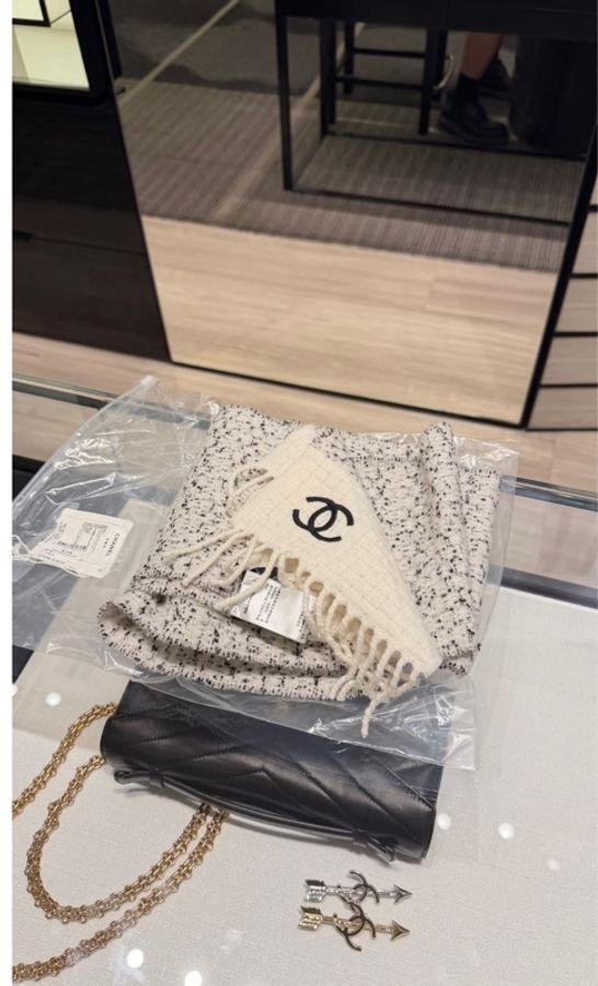 Chanel 26b 超美輕薄款圍巾-2