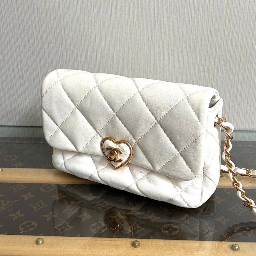 CHANEL 白金愛心琺瑯扣大mini 方胖子鏈條包 20*13*6 98新配件塵袋-6