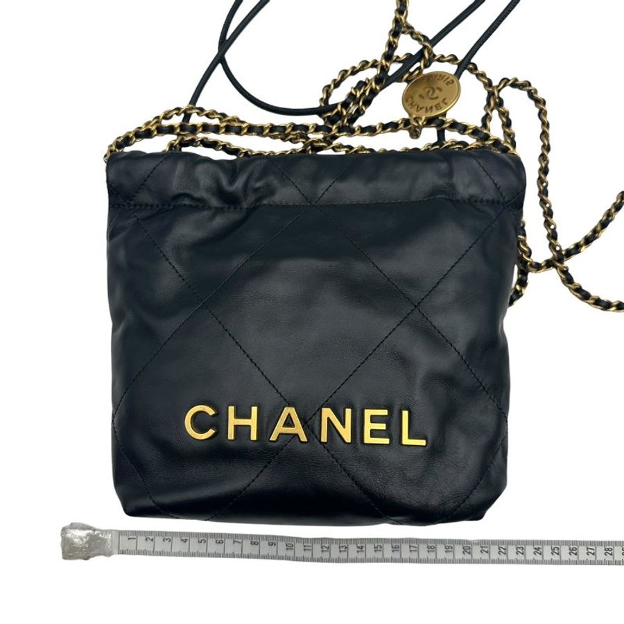 【美收精品】CHANEL 22 Mini Handbag 黑色亮面小牛皮金釦手提包 C-820【隔月月中將轉賣至日本 上架期限30天】-15